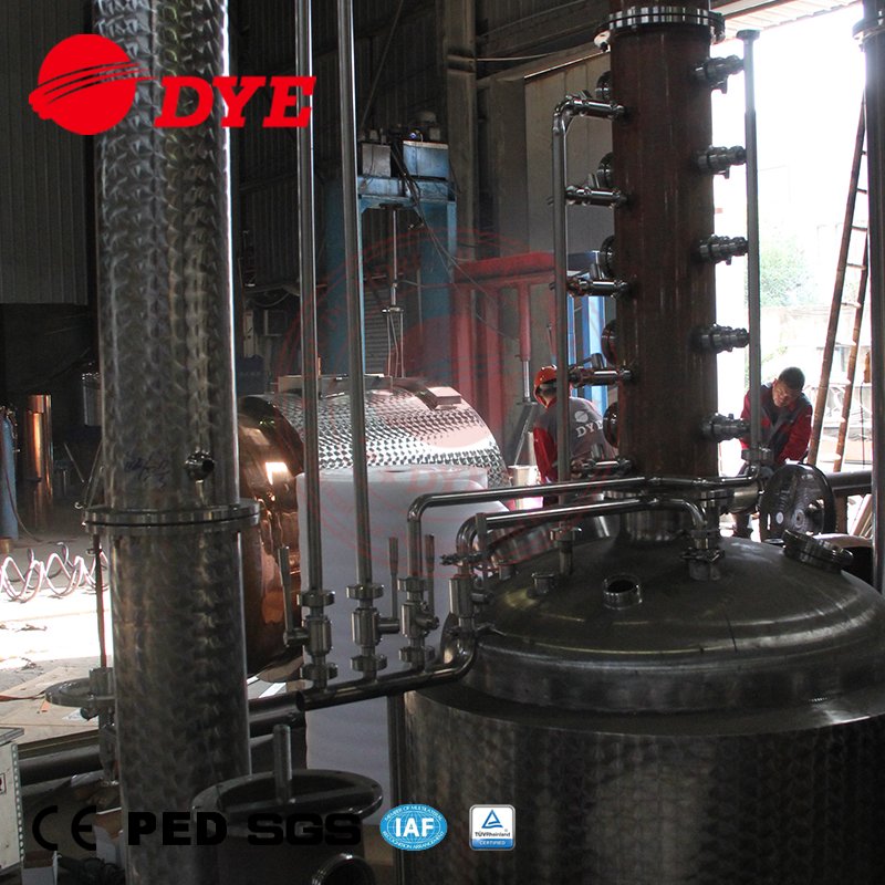 DYE Copper Distilling Equipment with Copper Reflux Columns 