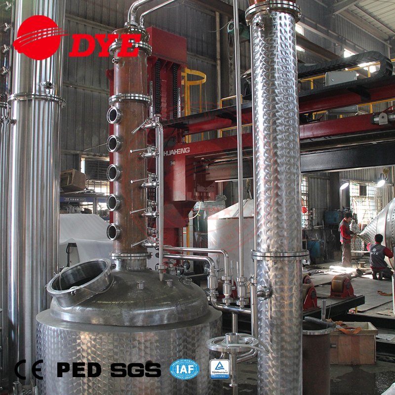 DYE Copper Distilling Equipment with Copper Reflux Columns 